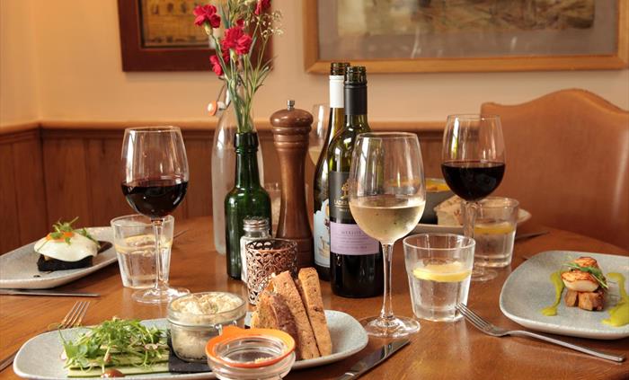 Dining at the Erskine Arms